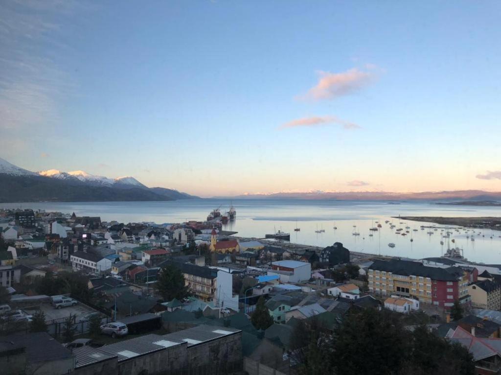 Infinity Bay Apartment Ushuaia Exterior photo